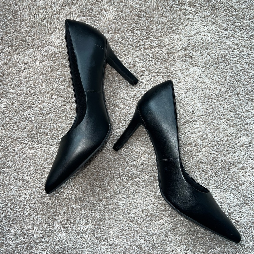 Black pump heels